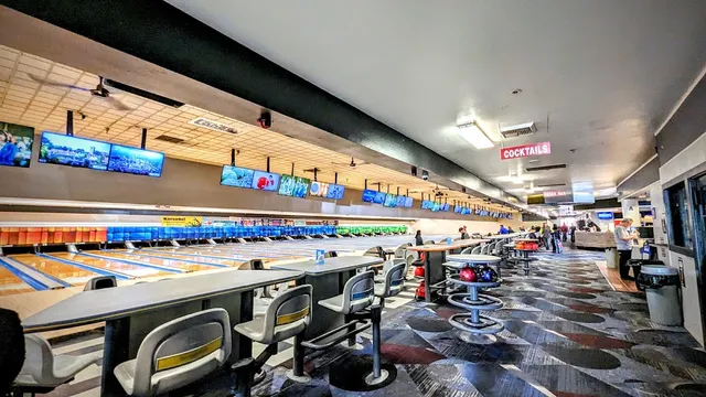 Mira Mesa Lanes, photo 4