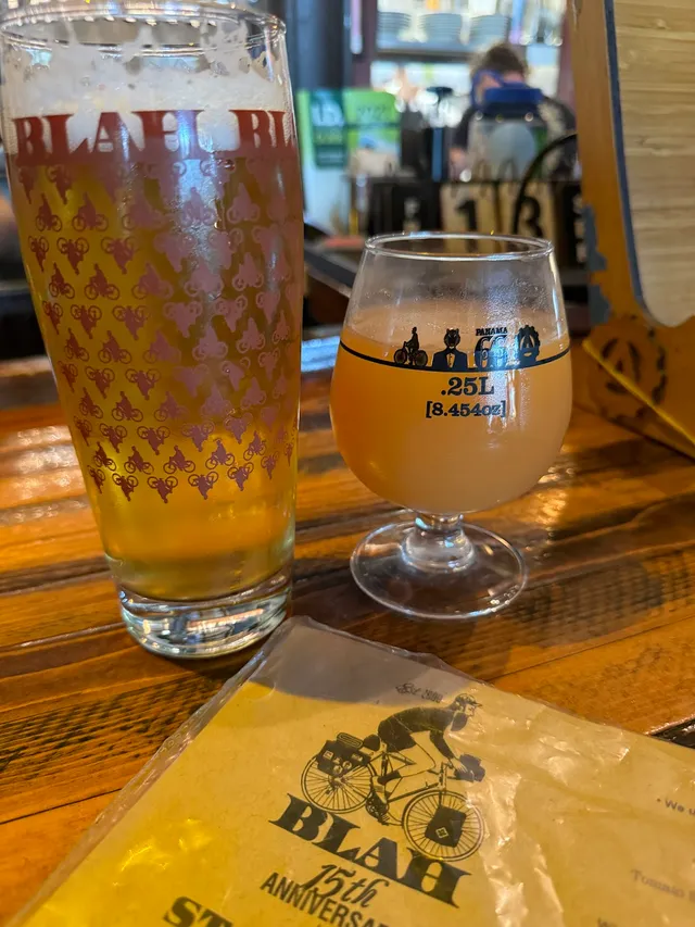 Blind Lady Ale House, photo 4