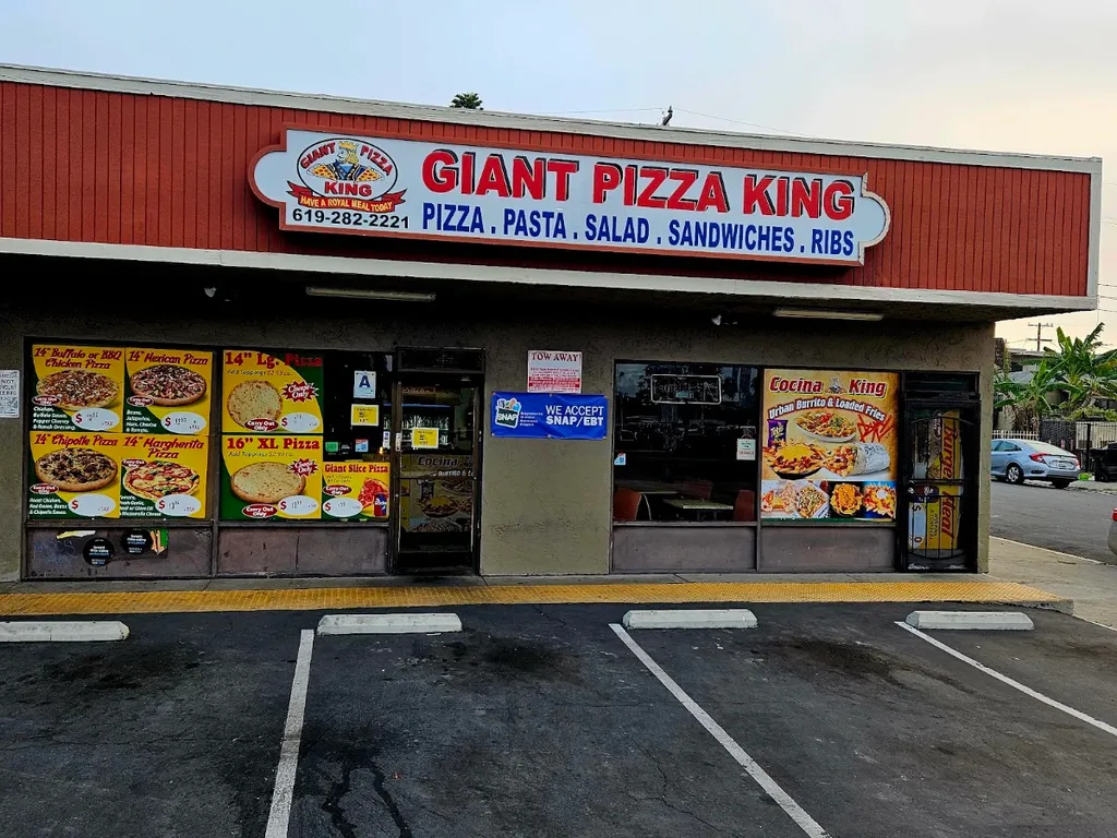 Giant Pizza King