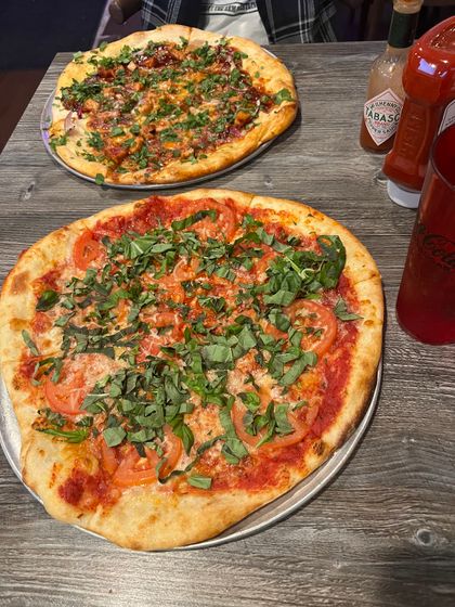 Village Pizzeria, photo 3