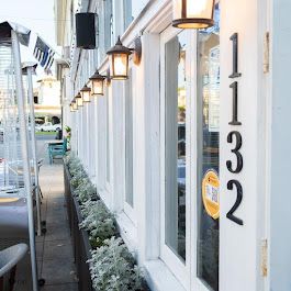 Chez Loma, a happy hour spot in San Diego